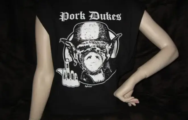 black-t-shirt